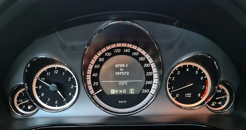 Mercedes-Benz Klasa E cena 45900 przebieg: 197000, rok produkcji 2010 z Andrychów małe 436